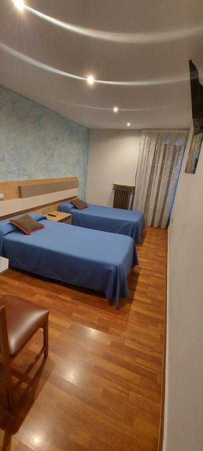 Hostal Del Campo Аревало Екстер'єр фото
